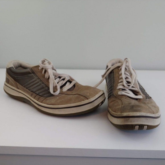 SOLD  11 Skechers casual shoes tan leather suede - Picture 3 of 6